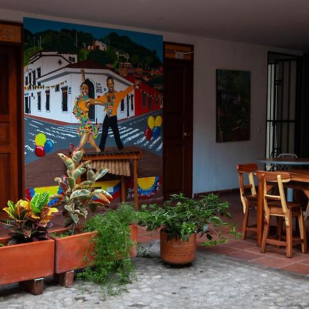 Hotel Casa Bresse Кали Экстерьер фото