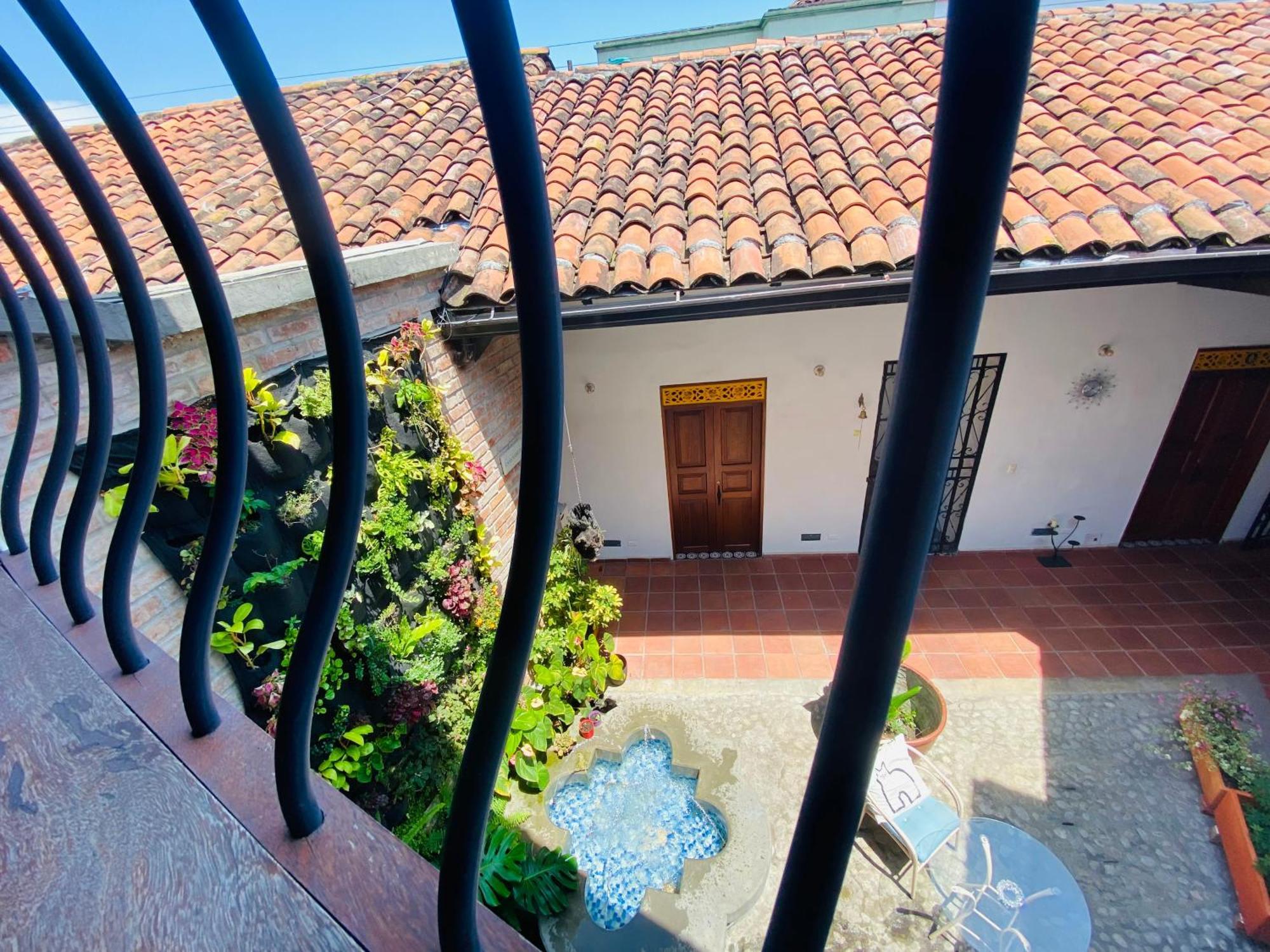 Hotel Casa Bresse Кали Экстерьер фото