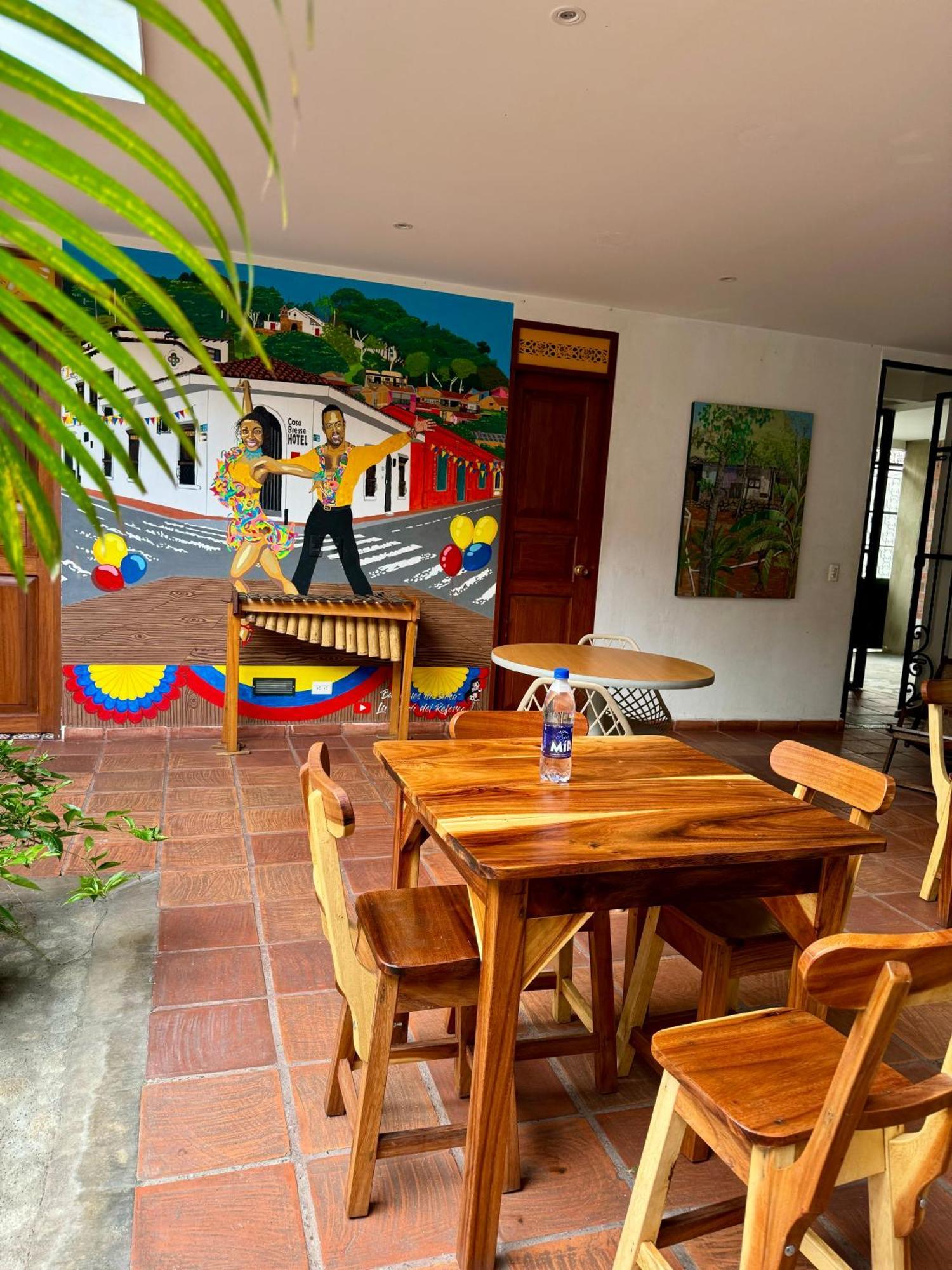 Hotel Casa Bresse Кали Экстерьер фото