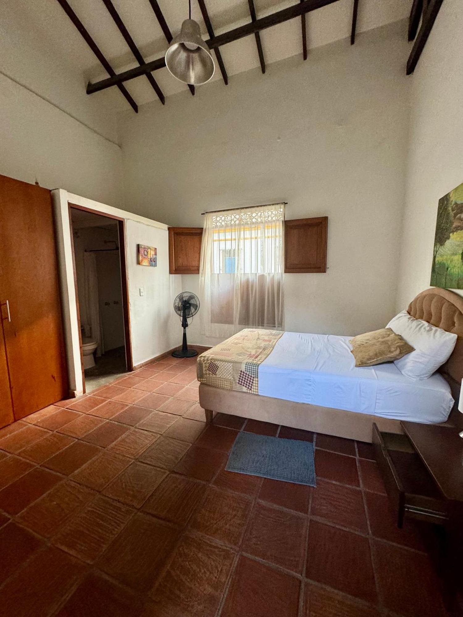 Hotel Casa Bresse Кали Экстерьер фото