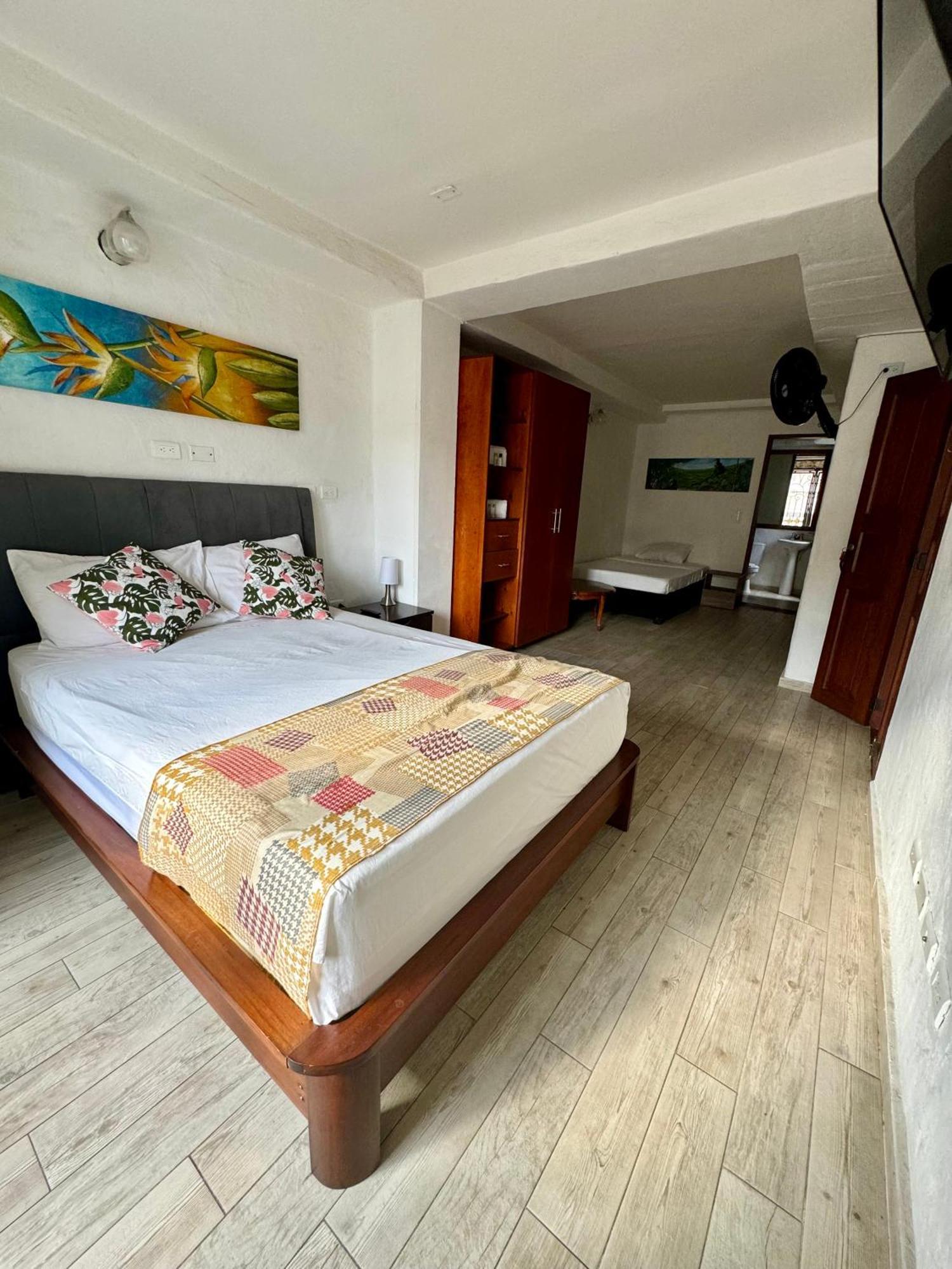Hotel Casa Bresse Кали Экстерьер фото